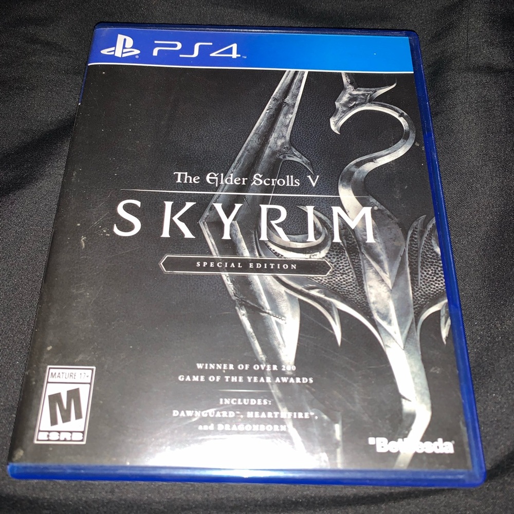 The Elder Scrolls V: Skyrim Special Edition PS4 (PS5 compatible)